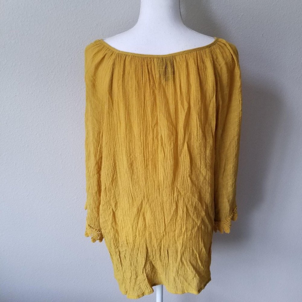 Bobeau 1X Mustard Crochet Sleeve Boho Blouse - Picture 3 of 3